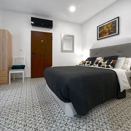 Casa Comfortable Air-conditioned Modern (adults Only) Apartment