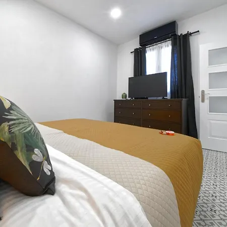Casa Comfortable Air-conditioned Modern (adults Only) Apartment