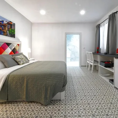 Апартаменты Casa Comfortable Air-conditioned Modern (adults Only) *